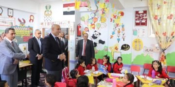 وزير التربية والتعليم ومحافظ كفر الشيخ يستكملان جولتهما التفقدية في ١٠ مدارس بالمحافظة لمتابعة انتظام العملية التعليمية
