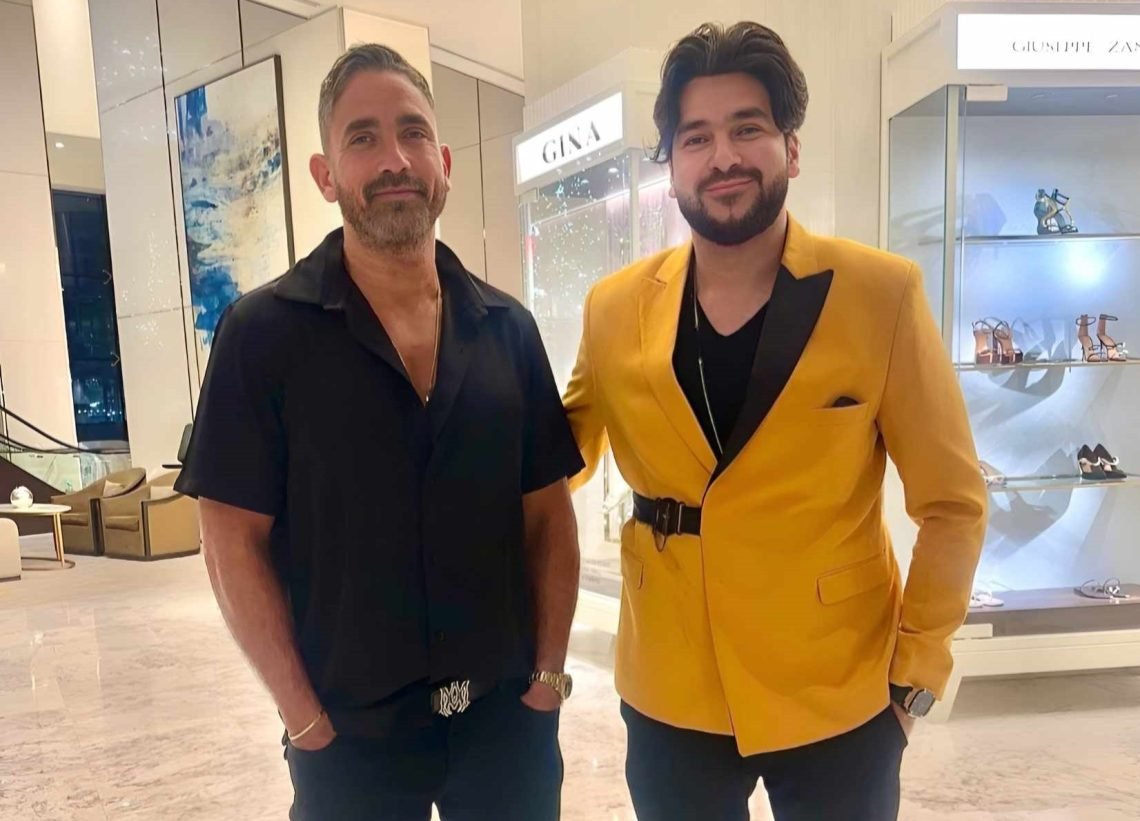 الإعلامي المصري كريم أسامة والفنان المصري أمير كرارة