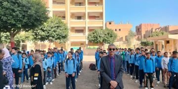 متابعة مفاجئة لمدارس قرية منقطين.. “صديق”: الالتزام والانضباط أساس النجاح المدرسي